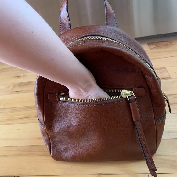 Authentic Fossil Leather Mini Backpack - Picture 5 of 9